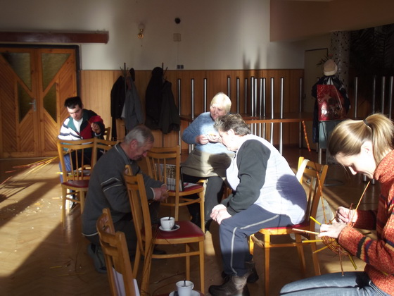 Fotogaléria Pletenie košíkov OZ TEKOVAN (9) Pletenie košíkov OZ TEKOVAN